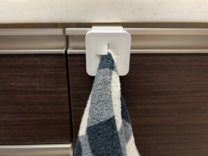 Tower compact towel holder